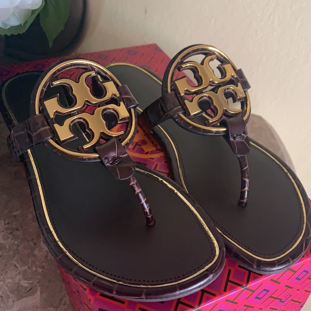 Brand new Tory Burch sandal - Picture 5 of 8